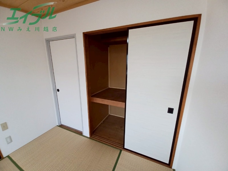 収納　同型参考写真