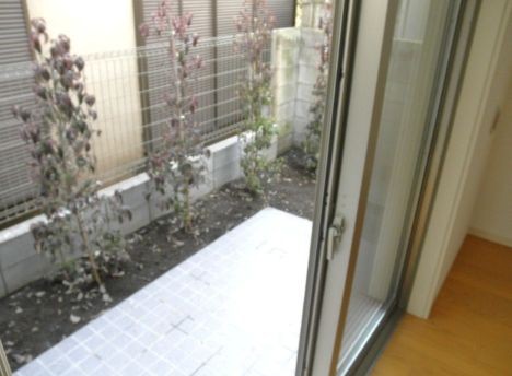 バルコニー　※同仕様写真含む