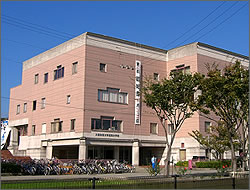 大学・短大　大阪芸術大学短期大学部　伊丹学舎（大学・短大）まで1095m