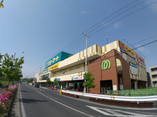 スーパー　マミーマート 飯山満駅前店（スーパー）まで420m