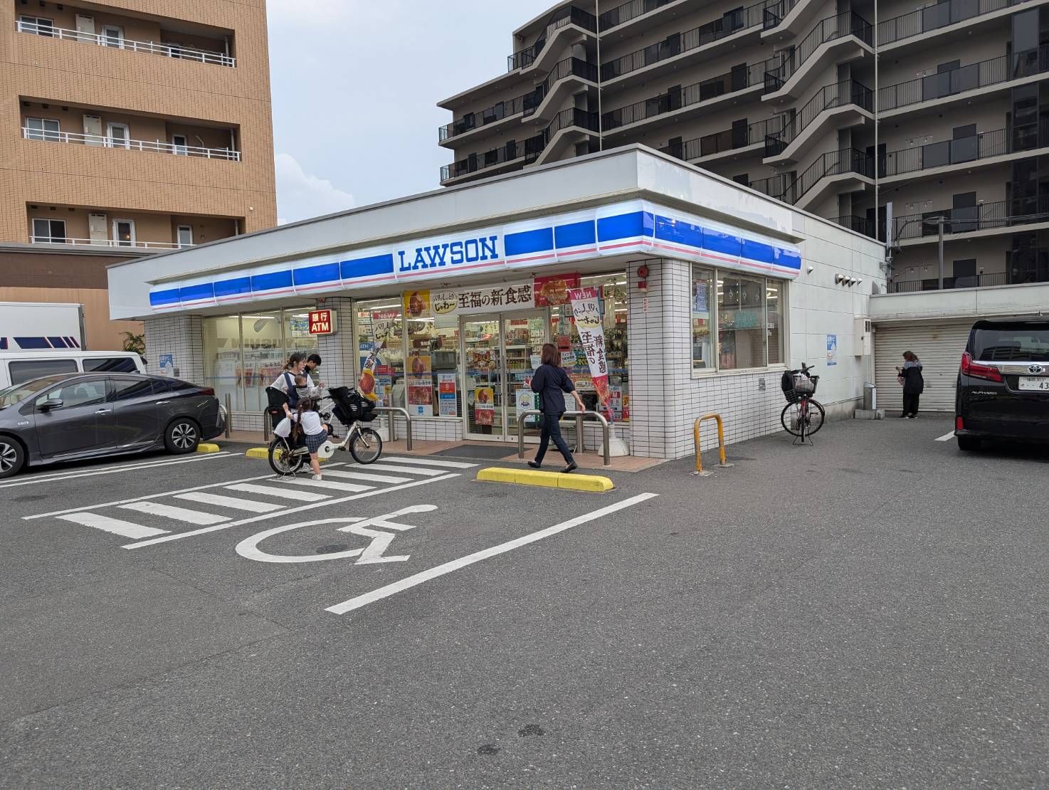コンビニ　ローソン姪浜4丁目店（コンビニ）まで270m