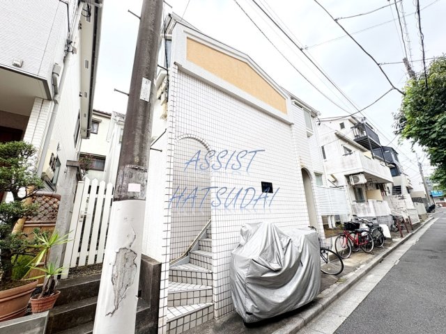 建物外観　お電話でお問い合わせを頂くとスムーズです♪