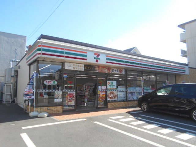 コンビニ　セブン-イレブン多摩永山２丁目店（コンビニ）まで520m