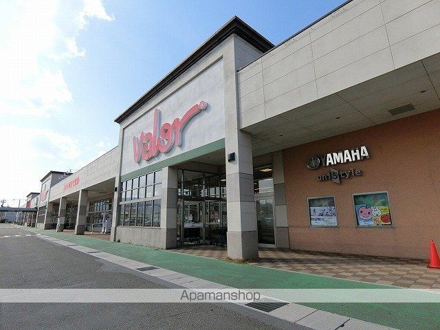 スーパー　スーパーバロー垂井店（スーパー）まで1000m