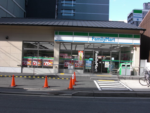 コンビニ　ファミリーマート 四条西洞院店（コンビニ）まで50m