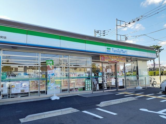 コンビニ　ファミリーマート越谷蒲生東町店（コンビニ）まで110m