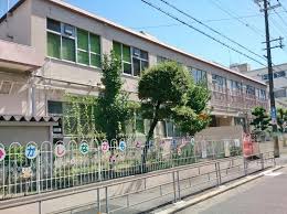 幼稚園・保育園　東中本幼稚園（幼稚園・保育園）まで615m