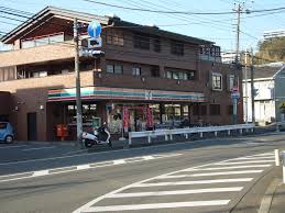 コンビニ　セブンイレブン 藤沢善行店（コンビニ）まで135m
