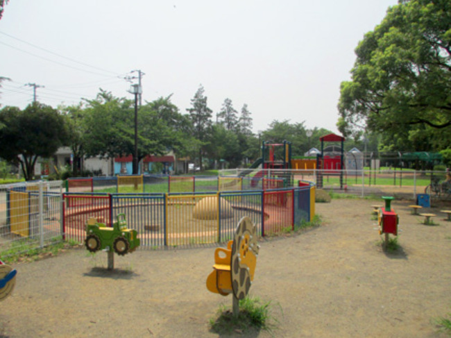 公園　東綾瀬公園（公園）まで1975m