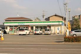 コンビニ　ファミリーマート レインボー通り店（コンビニ）まで388m