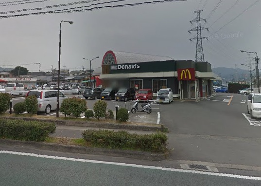 飲食店　マクドナルド 諫早インター店（飲食店）まで729m