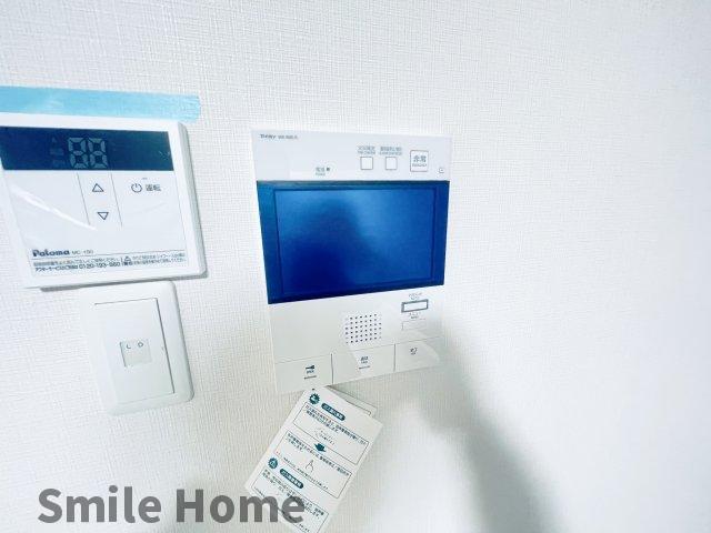 セキュリティ　TVモニターホンは安心ですね。誰か確認してから開けて下さいね
