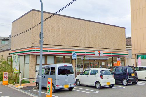 コンビニ　セブンイレブン 大阪帝塚山店（コンビニ）まで831m
