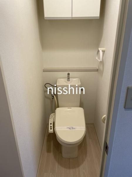 トイレ　退去前のため別部屋の参考写真です。