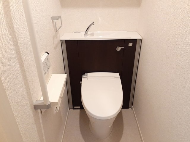 トイレ　図面と現状に相違がある場合には現状を優先