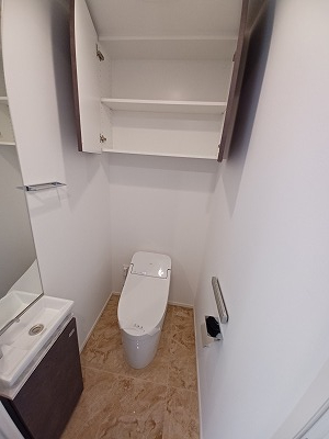 トイレ　※別部屋参考写真
