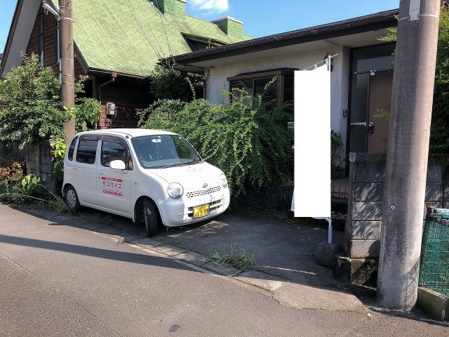 駐車場　駐車場は1台に限ります