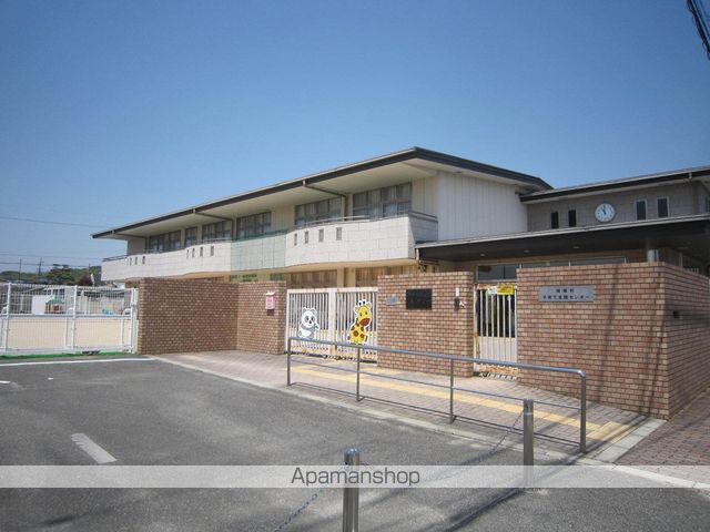 幼稚園・保育園　精華町立保育所こまだ保育所（幼稚園・保育園）まで643m