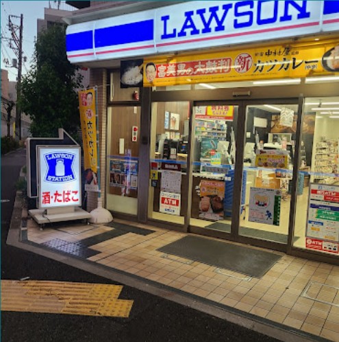 コンビニ　ローソン 柿の木坂二丁目店（コンビニ）まで69m