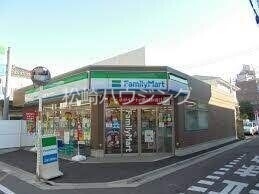コンビニ　ファミリーマート西巣鴨駅東店（コンビニ）まで263m