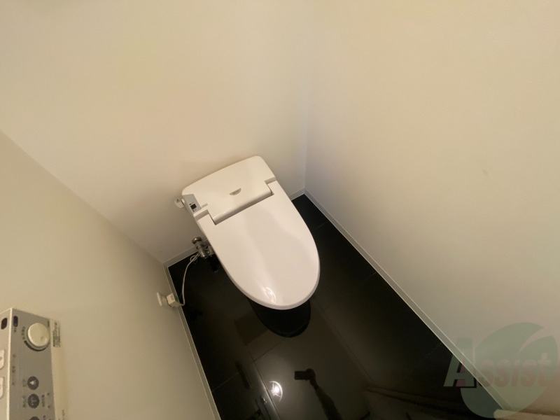 トイレ　トイレです。ウォシュレット付を探している方、おすすめです。