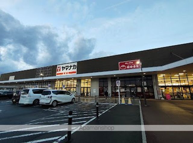 ショッピングセンター　フレスポ春日井（ショッピングセンター）まで400m