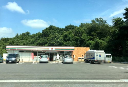 コンビニ　セブンイレブン 谷田部インター店（コンビニ）まで618m