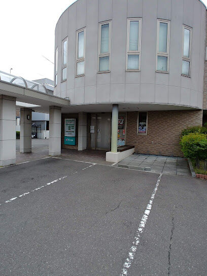 病院　医療法人社団ひこばえの会札幌さくら病院（病院）まで913m