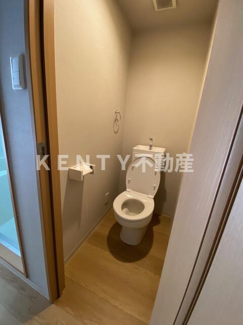 トイレ　落ち着いたトイレです