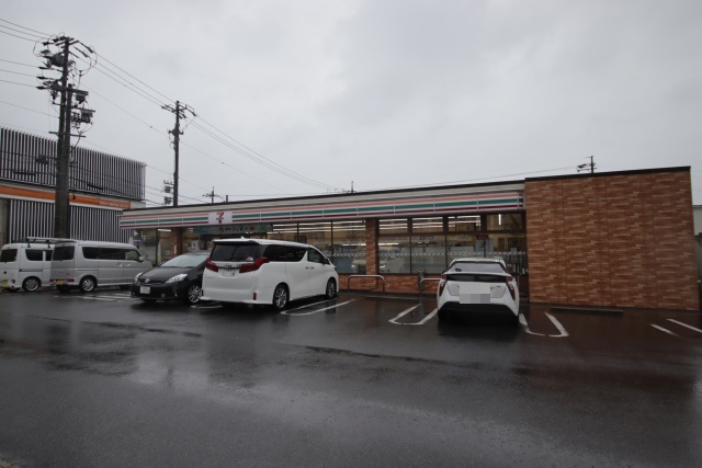 コンビニ　セブン-イレブン 名古屋茶屋が坂店（コンビニ）まで100m