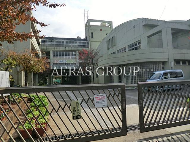 小学校　横浜市立荏田西小学校（小学校）まで969m