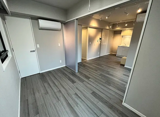 その他部屋・スペース　※別部屋(反転)の参考写真です。