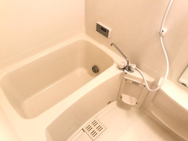 バス・シャワールーム　追い焚き機能付き
