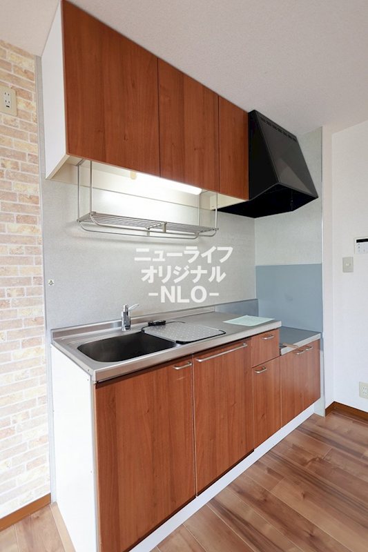キッチン　収納充実のシステムキッチンで水回りもすっきり使えます♪