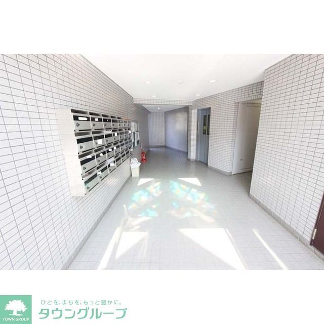 エントランス　メールボックス