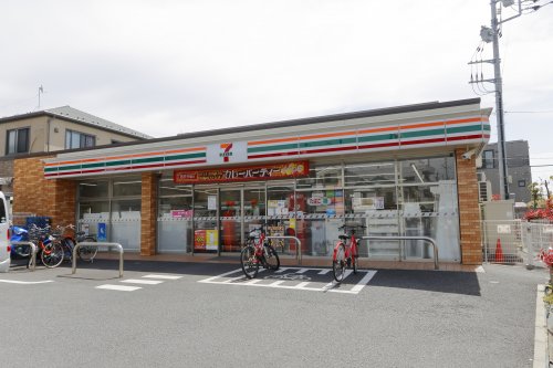 コンビニ　セブンイレブン江戸川篠崎４丁目店（コンビニ）まで78m