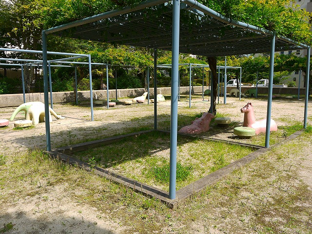 公園　UR都市機構中登美団地Ｂ棟公園（公園）まで5m