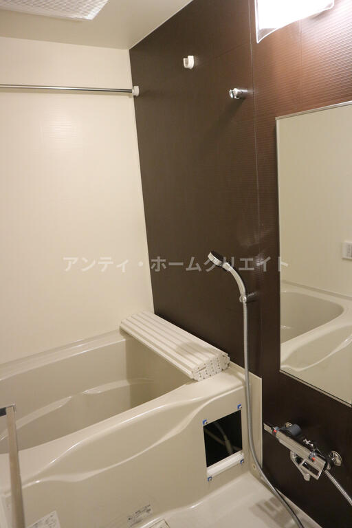 バス・シャワールーム　同タイプ別部屋写真
