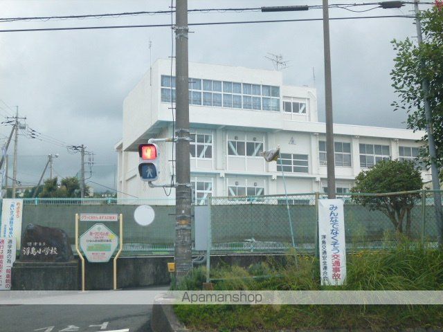 小学校　沼津市立浮島小学校（小学校）まで2639m
