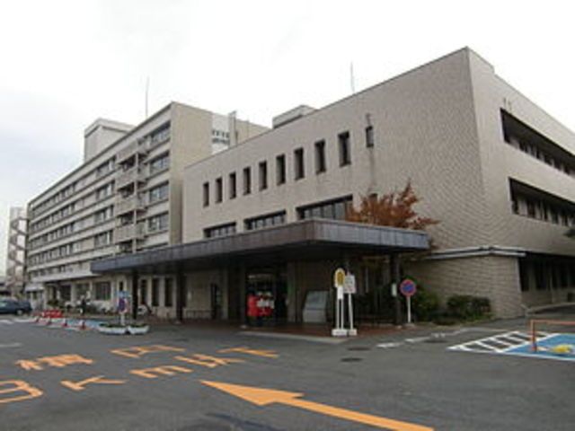 病院　厚木市立病院（病院）まで240m