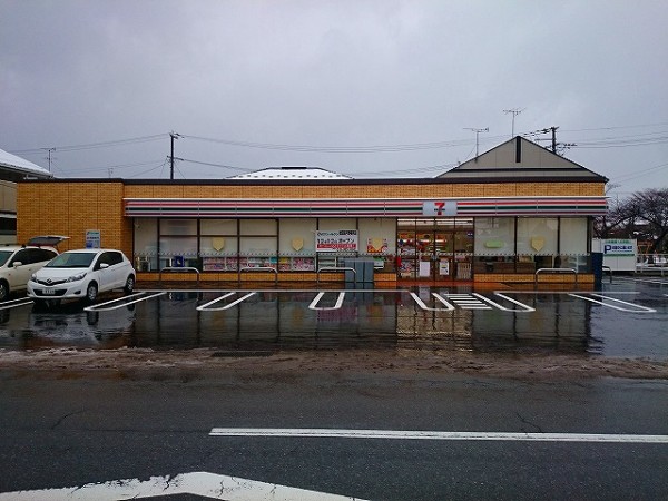 コンビニ　セブンイレブン秋田保戸野桜町店（コンビニ）まで367m