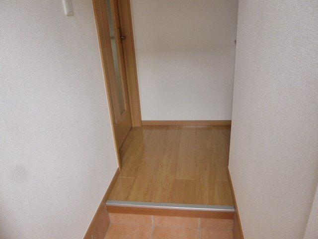 玄関　現況優先