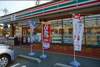 コンビニ　セブンイレブン（コンビニ）まで350m