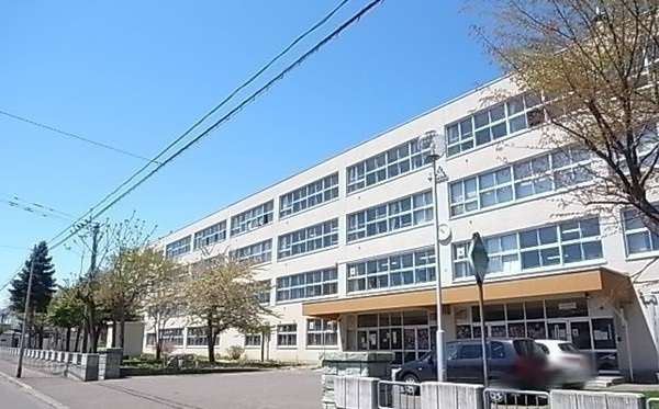 小学校　新琴似北小学校（小学校）まで250m