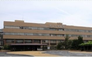 病院　岡山大学病院（病院）まで909m