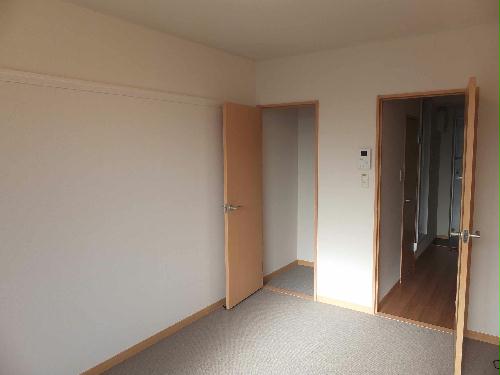 居室・リビング　部屋ごとにタイプが異なります。