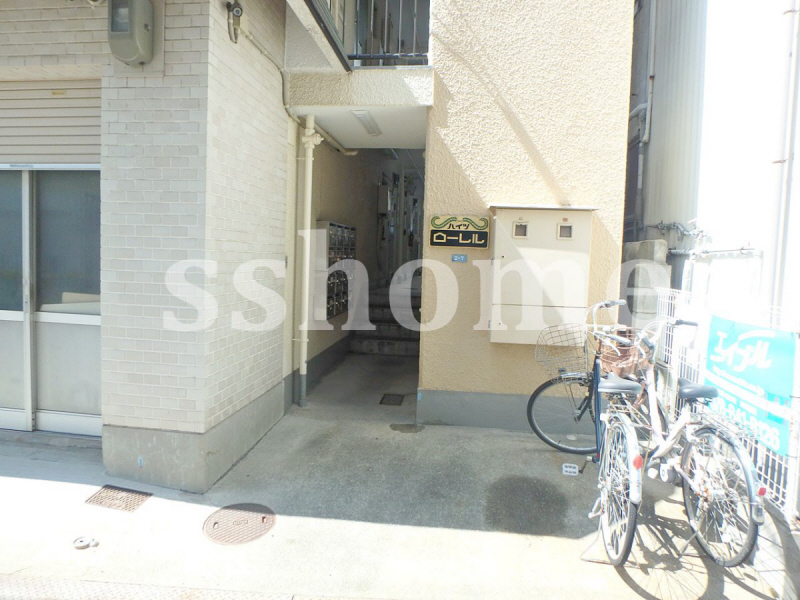 エントランス　建物入口