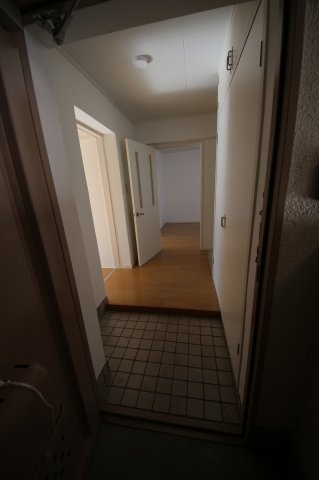 玄関　他号室参考写真