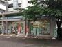 コンビニ　ファミリーマート 朝霞駅東口店（コンビニ）まで227m