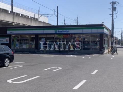 コンビニ　ファミリーマート　西尾駅南口店（コンビニ）まで400m